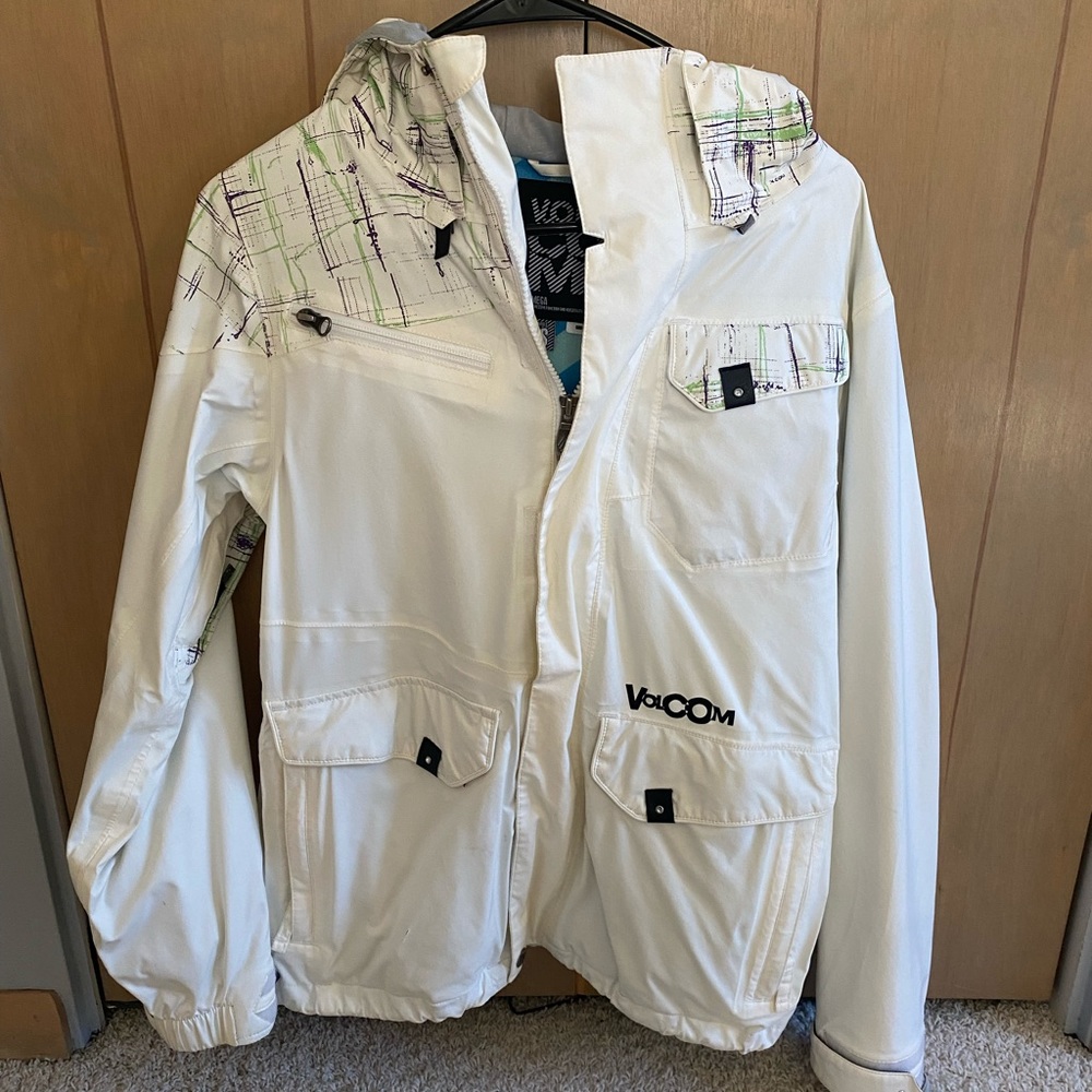 Volcom ski/snowboard women’s coat - size XS